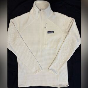 Patagonia Women’s R1 Fleece Pullover, 1/4 zip, Medium, White